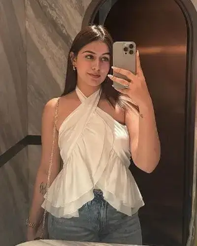 Escorts In Babra